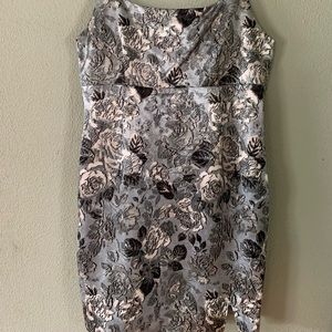 Woman’s Notch slip Dress size M